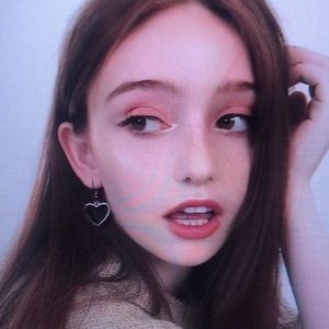 Meet your Posher, Barton